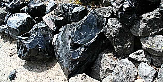 Obsidian, ħġieġ tan-natura