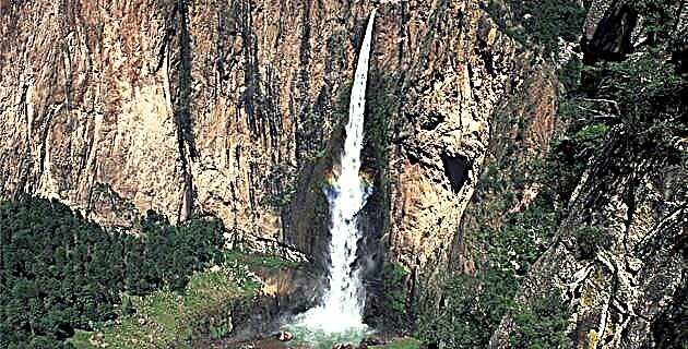 Piedra Volada, najhlbší vodopád v Mexiku (Chihuahua)