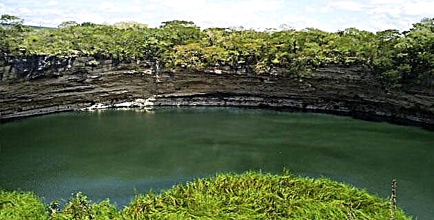 Déi ongewéinlech Cenote vun Tamaulipas