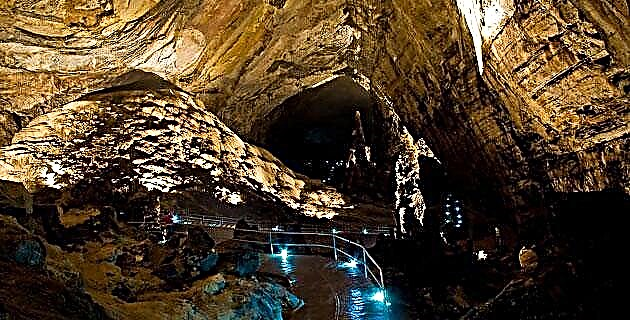 Пещери от какауамилпа (Гереро)