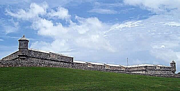 Historiallinen ja linnoitettu Campechen kaupunki