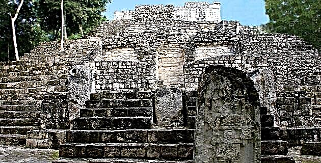 カンペチェのカラクムルの古代マヤの都市