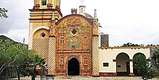 د سان میګیویل آرکینجیل (Querétaro) معبد