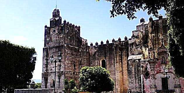 Templo e antigo Convento de San Agustín (Querétaro)