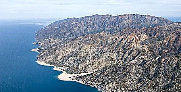 Cerralvo: האי של פנינים (Baja California Sur)