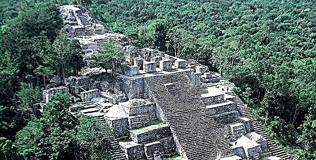 Calakmul, Campeche, naturali munitione defendi
