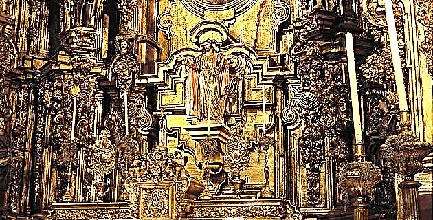 Pag-iingat ng mga altar ng kolonyal